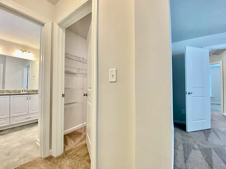 1895 Butternut Dr — Photo 11