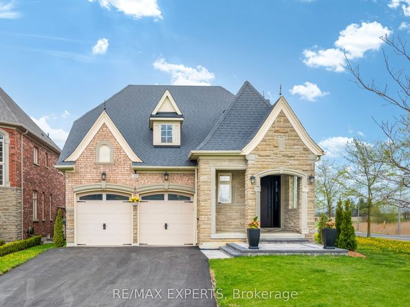 12 Valley Point Cres, King, ON L7B 0B7