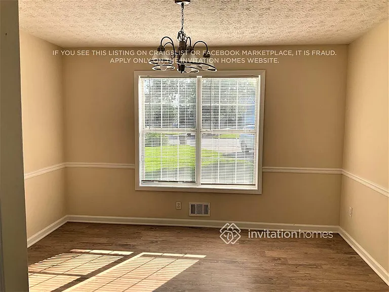 3848 Summer Leigh Ct — Photo 10