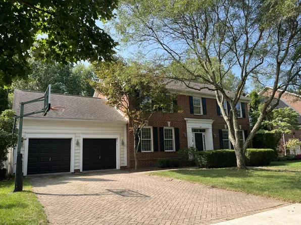 7381 Hampsted Sq S, New Albany, OH 43054