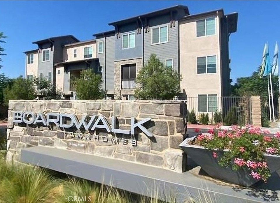 1st image of 957 Savi Dr #103