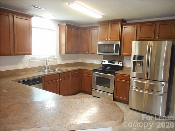 5th image of 228 Gumtree Dr