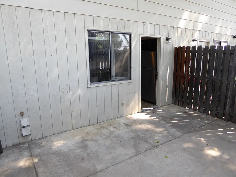 1640 E Pitkin St #C — Photo 15