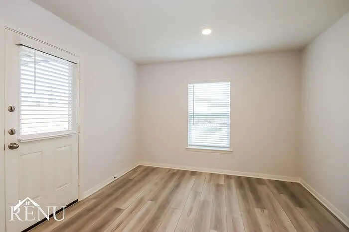 10421 Sweetwater Creek Dr — Photo 6