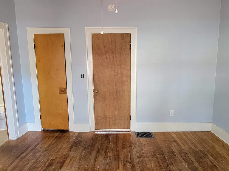 1166 Hall St SE #1 — Photo 12