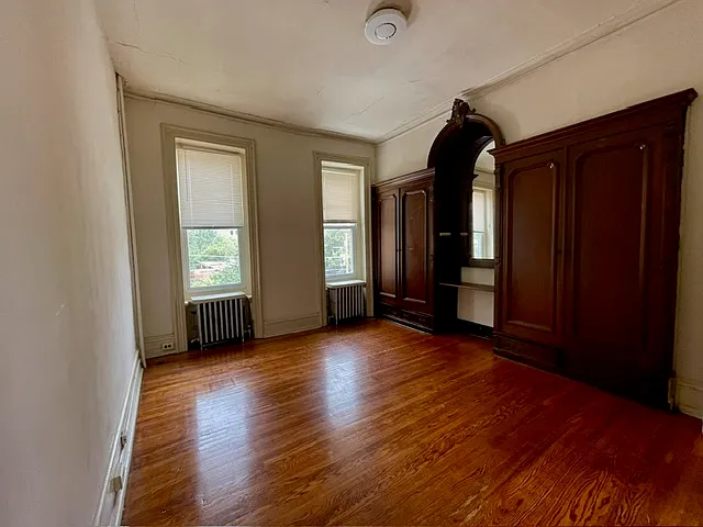 Building Photo 3