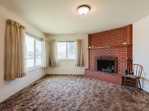 2nd image of 640 Division St