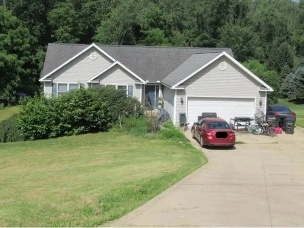 4210 Blacksnake Hill Rd NE, Dover, OH 44622