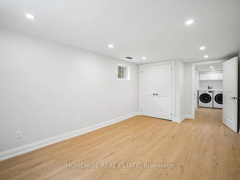 2182 Courtland Dr — Photo 38