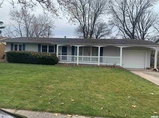 2602 W Castle Ct, Peoria, IL