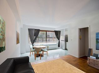 225 E 46th St APT 1E, New York, NY