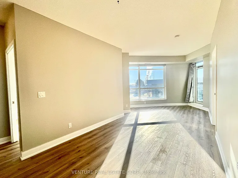 135 Village Green Sq #617 — Photo 21