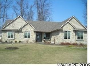 3033 Lakeshore Dr, Lima, OH