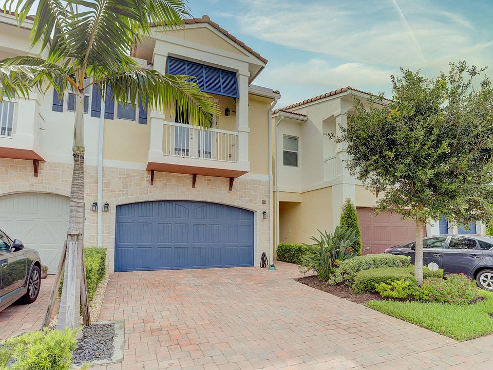 Home For Sale In Valletta Boca Highlands