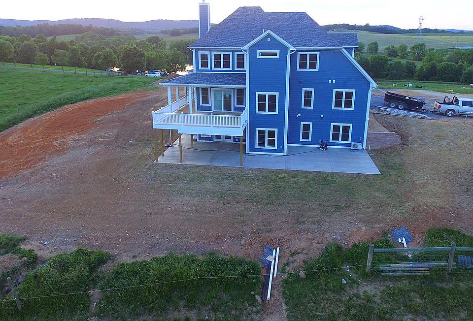 2nd image of 127 Old White Hill Rd