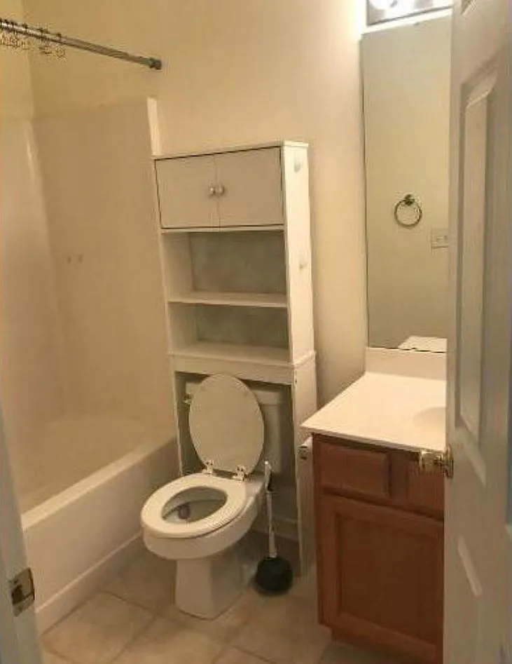 2 bed, 2.5 bath, 1260 sqft, $1,800 — Photo 4