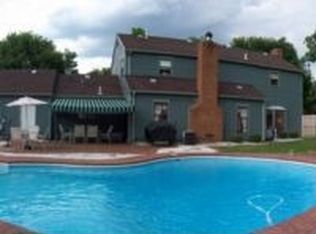 2300 Showalter Ct, Dayton, OH 45459