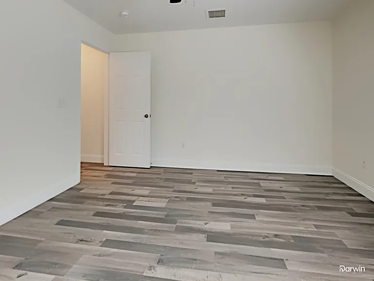 2052 SE Heathwood Cir — Photo 10