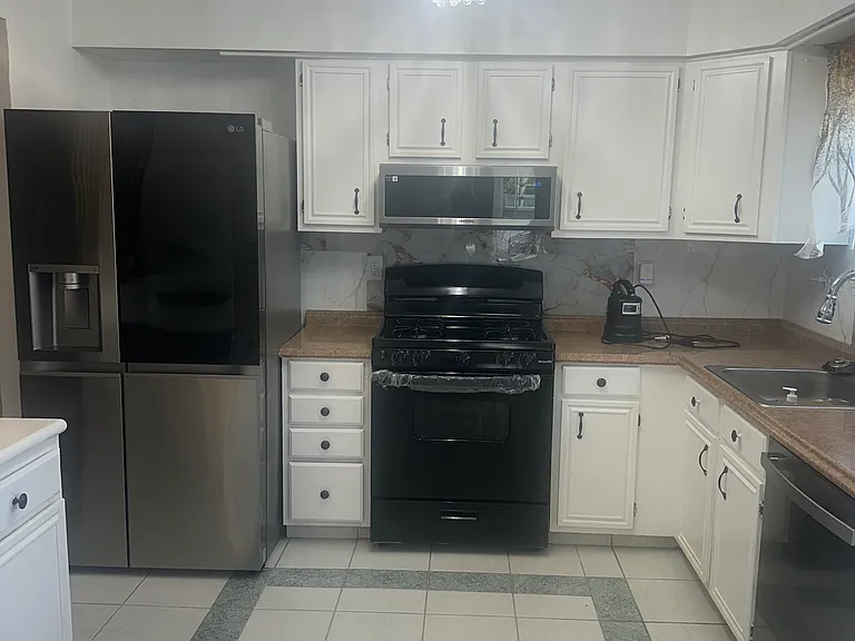 409 Pewter Ct — Photo 5