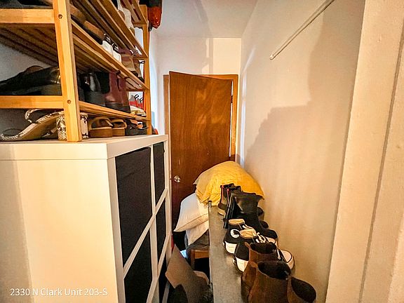 5th image of 2330 N Clark St #30-103S