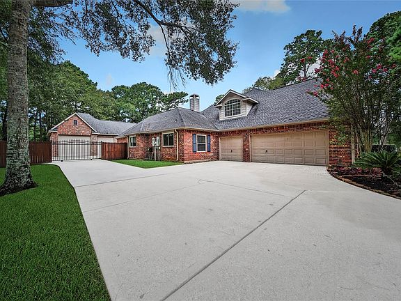 5th image of 10635 Clubhouse Cir