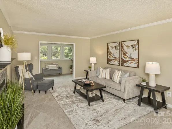 603 Abbey Cir, Asheville, NC 28805