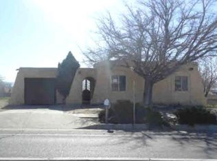 1224 86th St SW, Albuquerque, NM 87121