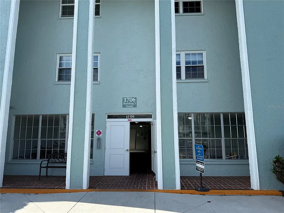 1706 Belleair Forest Dr #226
