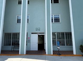 1706 Belleair Forest Dr APT 226, Belleair, FL 33756