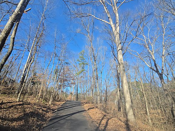 3rd image of 126 Puckett Rd SE