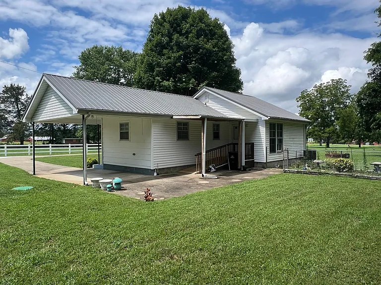 2992 Emery Rd — Photo 2