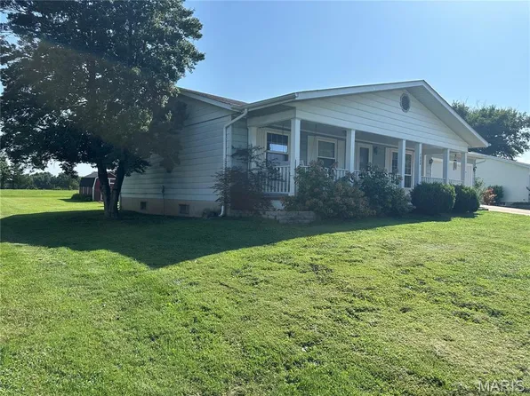 1806 Southridge Ln, Owensville, MO 65066