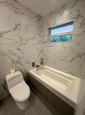 7625 SW 180th Ter — Photo 11
