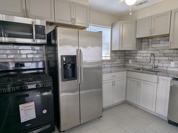 153 Polk Dr, Manassas Park, VA 20111