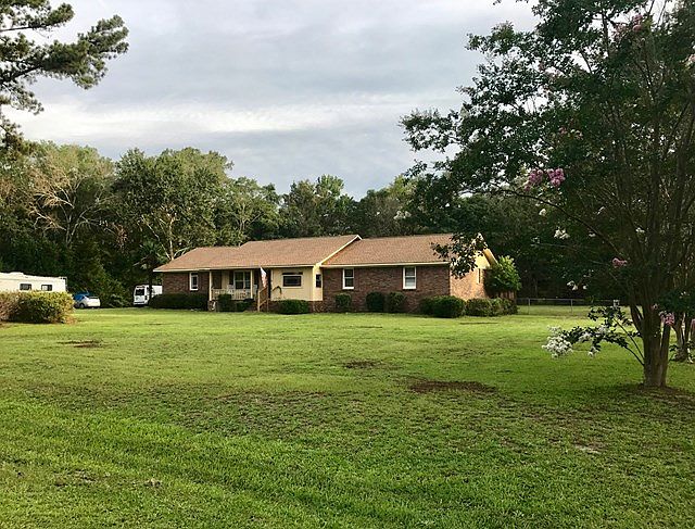 1st image of 1003 Lucia Dr