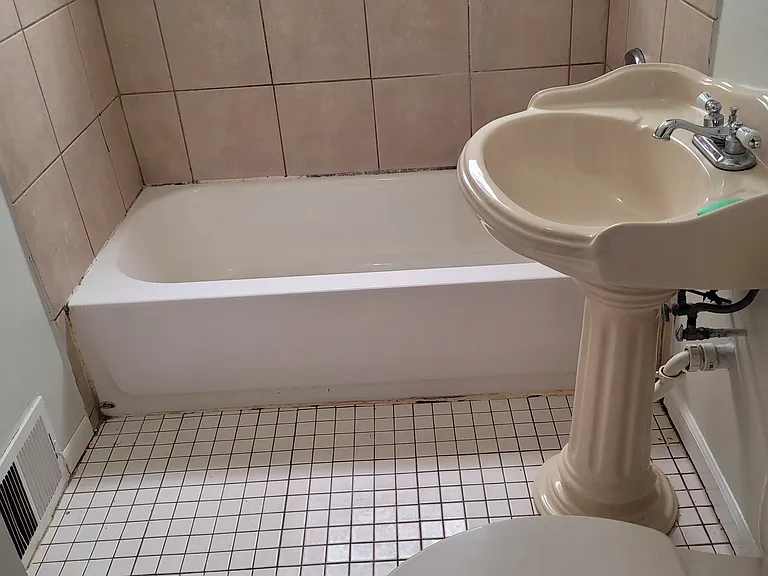 4006 S Campbell Ave — Photo 7