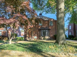 2360 Drummond Rd, Toledo, OH 43606