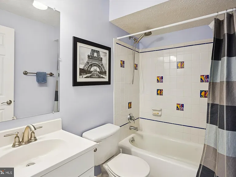 217 Highland Ridge Ave — Photo 18