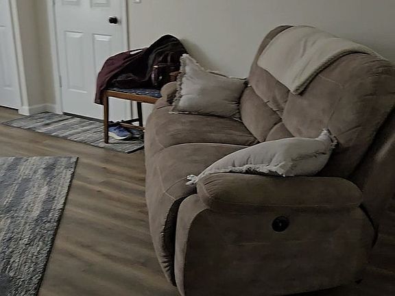 4th image of 43 Union St #1
