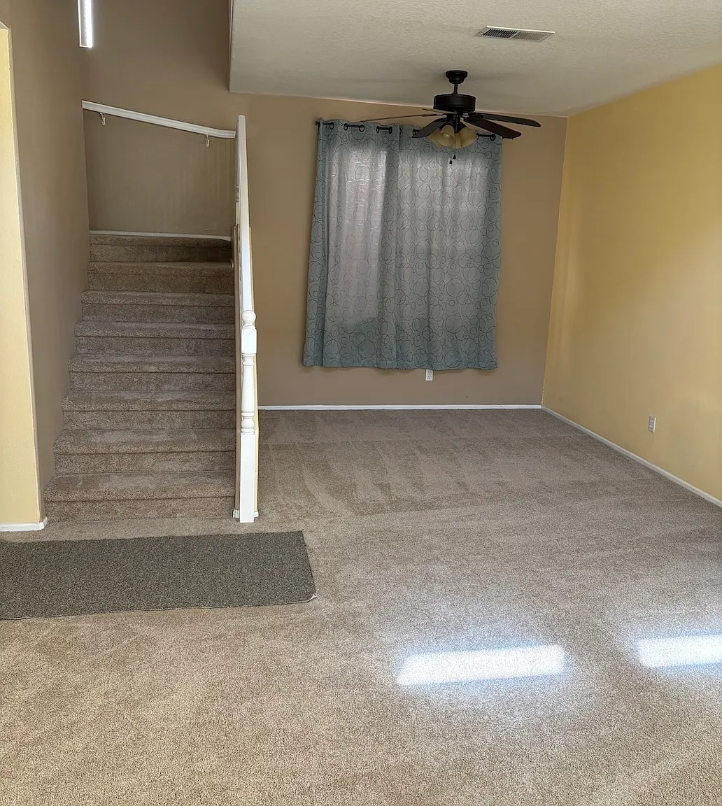 3 bed, 2.5 bath, 1894 sqft, $3,700 — Photo 2