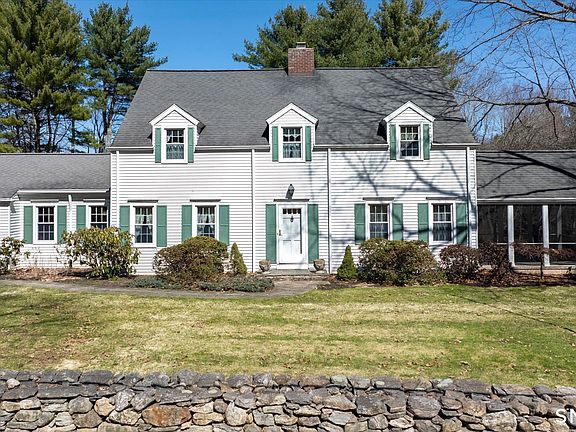 2nd image of 89 Hop Brook Road