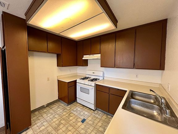 5th image of 2665 Shadow Hills Dr APT 60