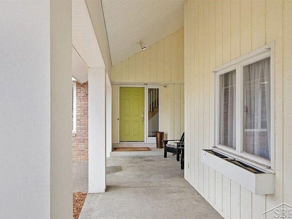 2nd image of 5335 Nottingham Dr N