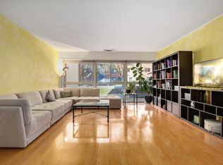 4970 Battery Ln APT 108, Bethesda, MD 20814