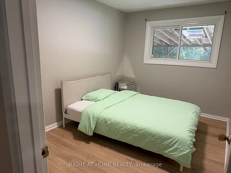 42 Oneida Rd — Photo 10