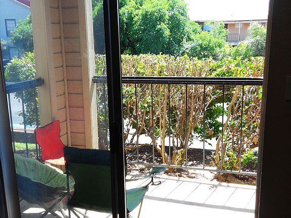 Patio w/New Washer and Dryer
