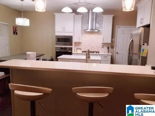 4 bed, 2.5 bath, 3000 sqft, $2,800 — Photo 3