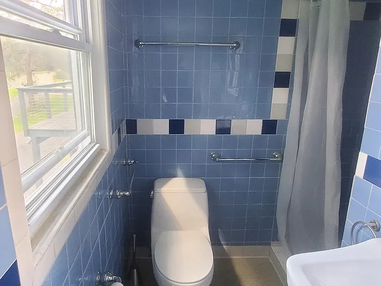 145 Grandview Ter — Photo 10