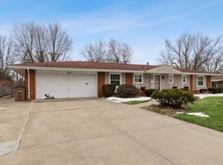 7208 Washington Ave, Windsor Heights, IA 50324