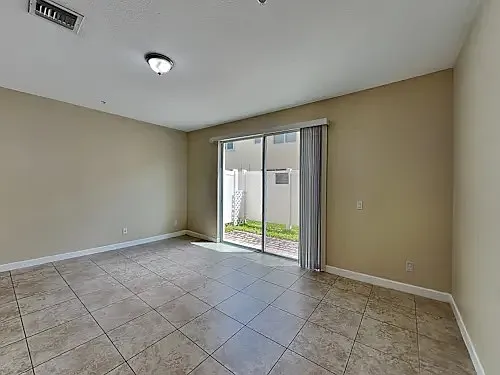 9501 SW Merlin Ct — Photo 3